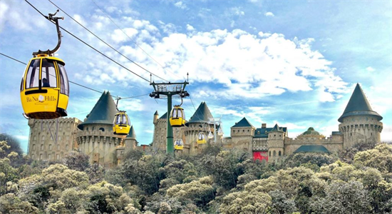 Hue to Hoi An via Golden Bridge in Ba Na Hills