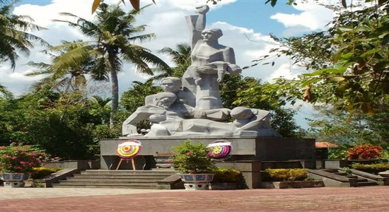 Private Day Trip To Visit My Lai Massacre - Son My Memorial