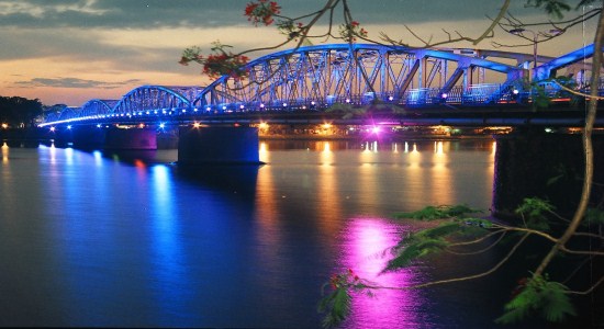 Boat Cruise with Romantic Dinner