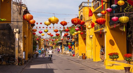 HOI AN CITY TOUR; BOAT RIDE & FLOWER LANTERN